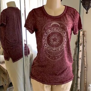 🎉LOL Vintage zodiac graphic Tee! 🌙🌞